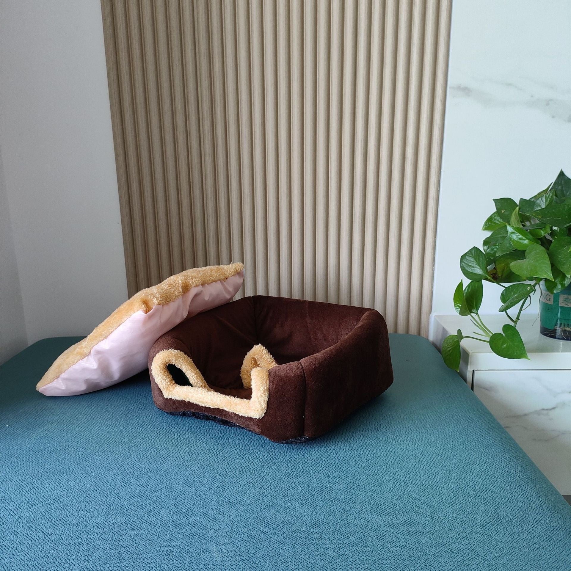 Cozy Small-Pet Snuggle Nest (2 Sizes)