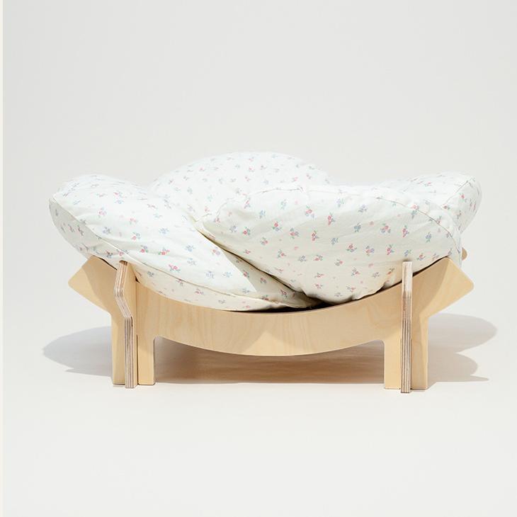 PetPamper Birch Wood Cat Bed – Single Layer Cushion